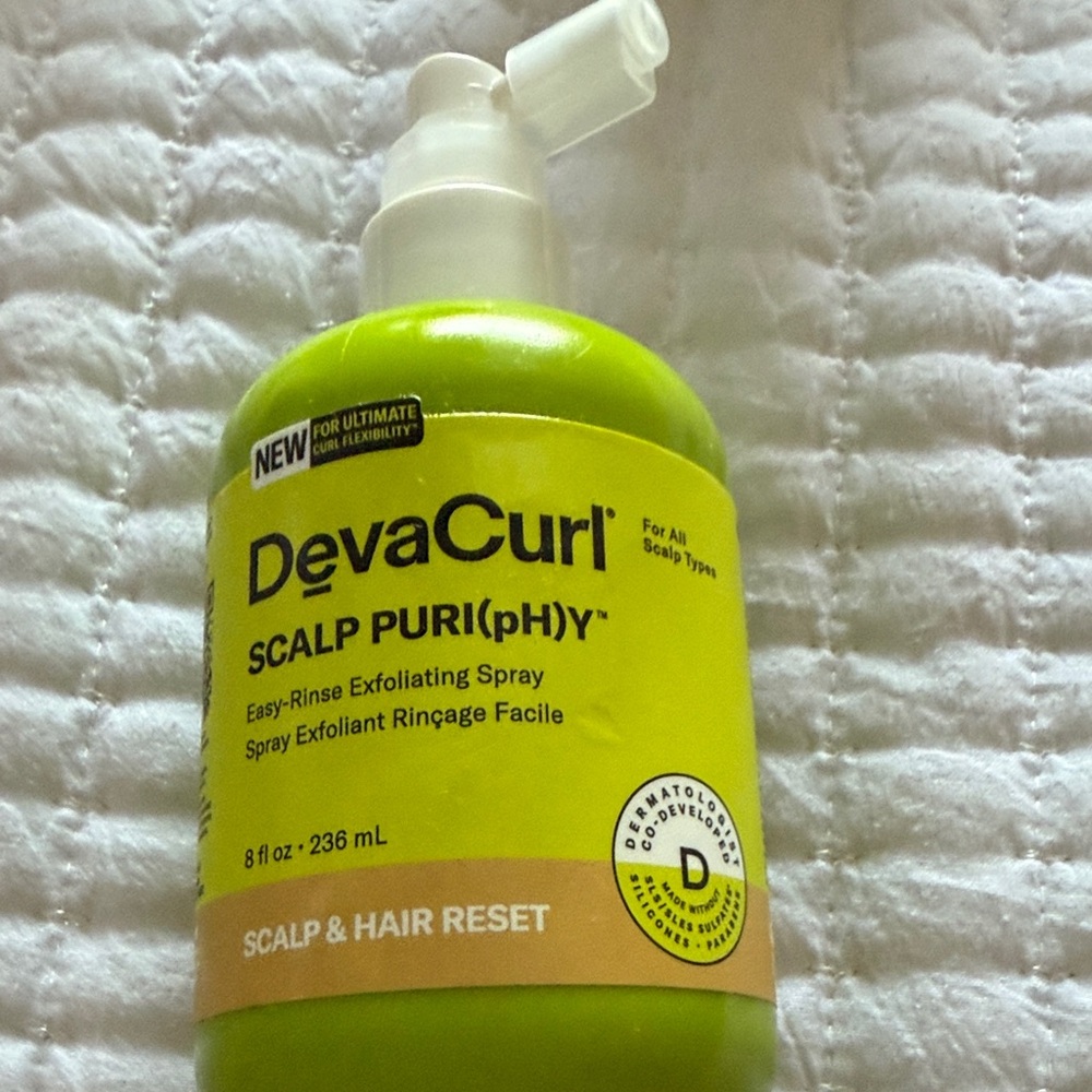 DevaCurl Scalp Puri(pH)Y Exfoliating Spray - Green